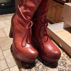 KORK EASE leather boots size 8 brick color
